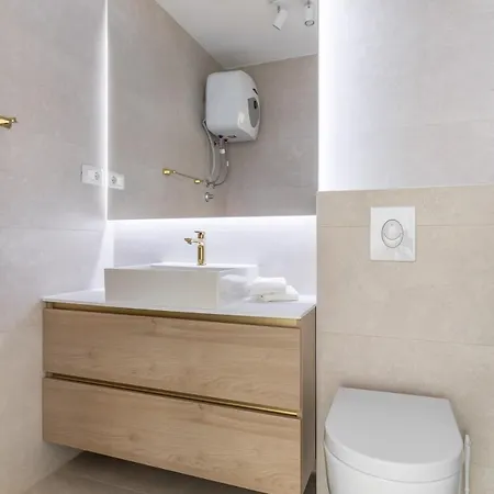 别墅 Nova Lux, New-build Beachfront