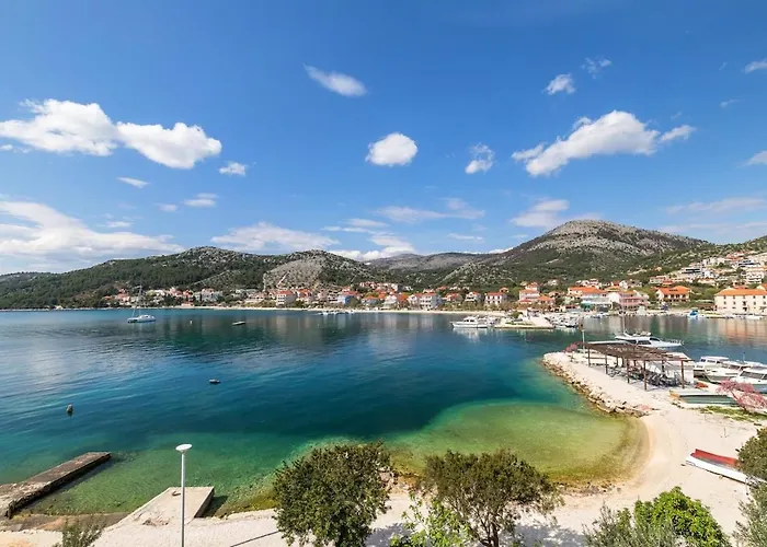 Villa Nova Lux, New-build Beachfront