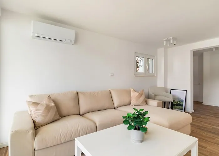 Nova Lux, New-build Beachfront Villa *