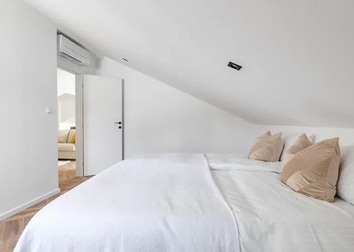 Nova Lux, New-build Beachfront Villa Seget Vranjica