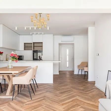 Βίλα Nova Lux, New-build Beachfront